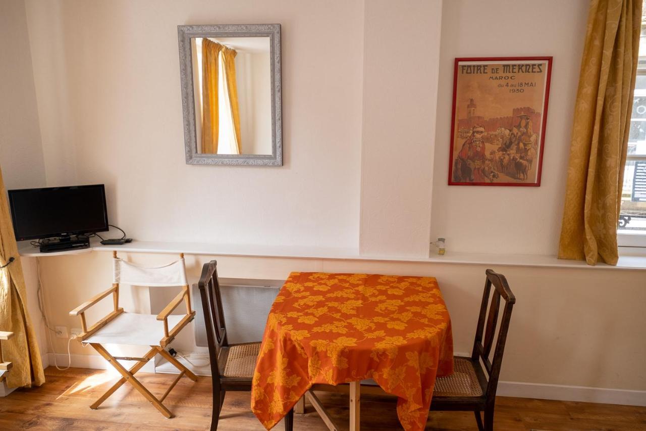 Appartement Place Des Cordeliers Dinan Exterior foto