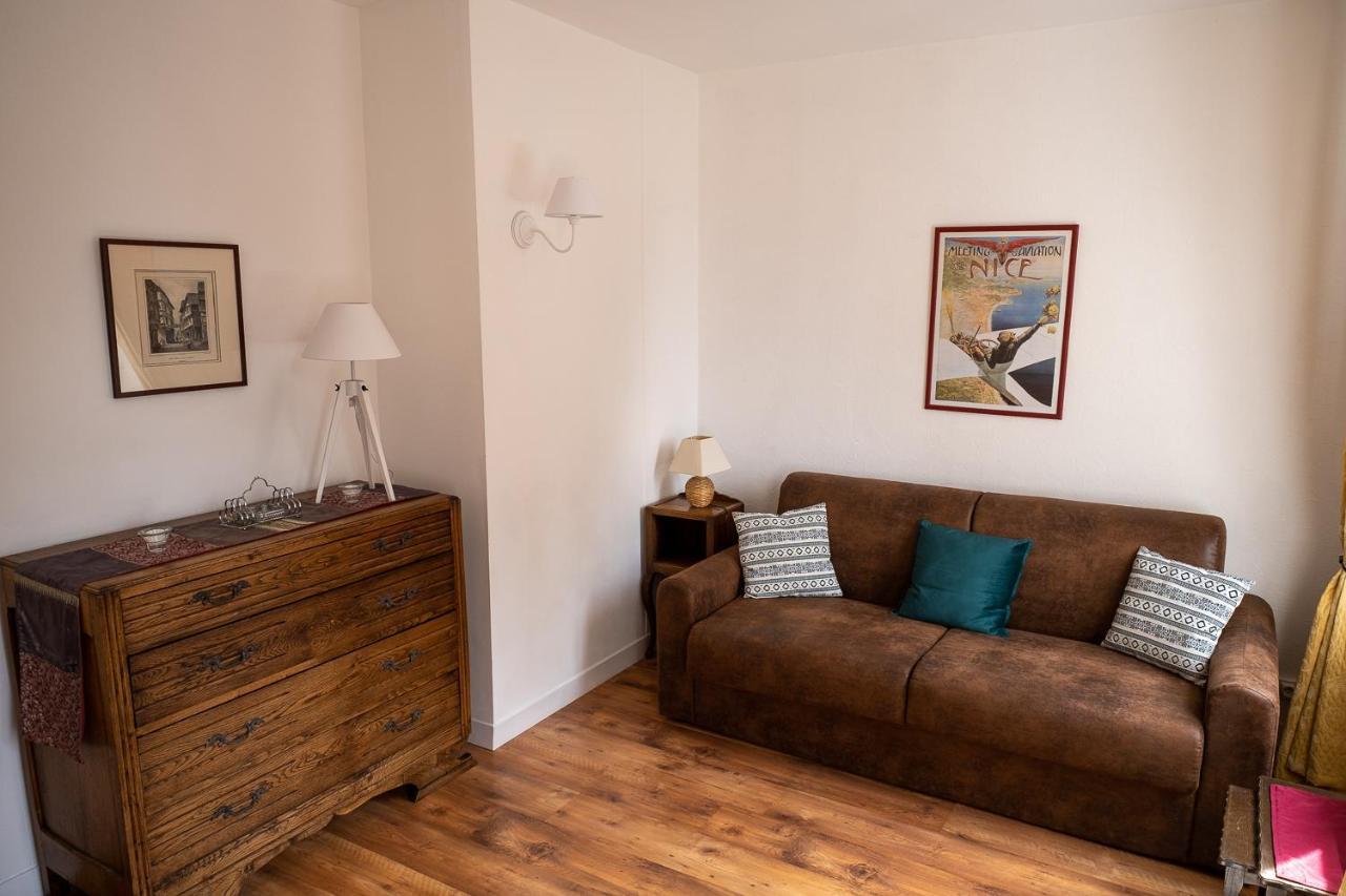 Appartement Place Des Cordeliers Dinan Exterior foto